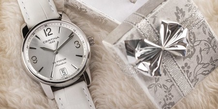 Czysto białe i eleganckie zegarki damskie - Galeria zdjęć