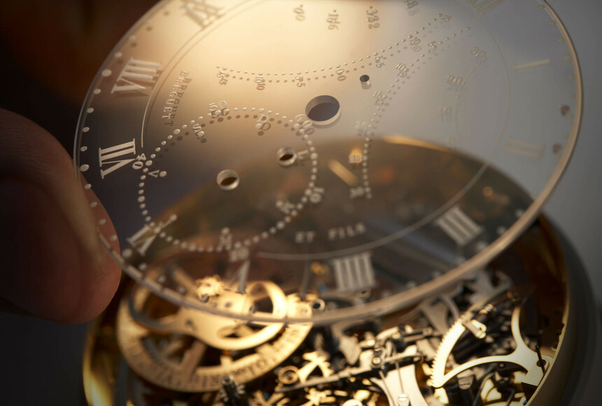 Breguet No. 160, známé jako Marie-Antoinette, patří mezi nejkomplikovanější hodinky na světě. V roce 2004 vyzval N. Hayek hodináře Breguetu, aby vytvořili přesnou repliku. Zdroj: Breguet.com